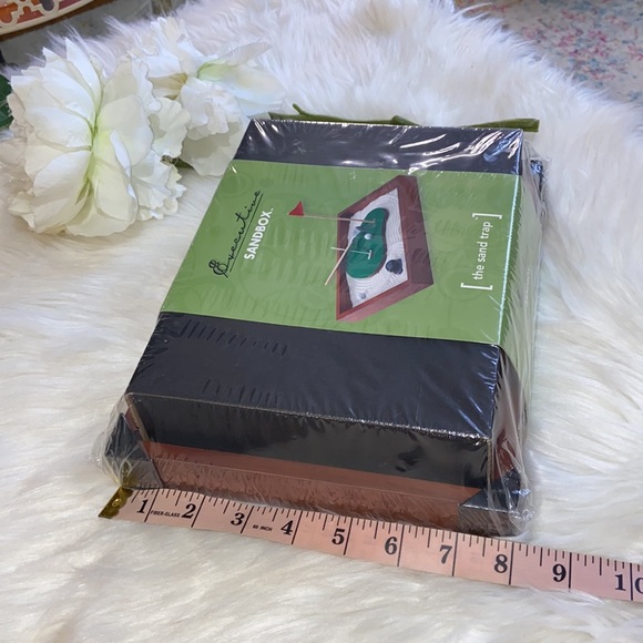 Be Good Company Executive Sandbox - The Golf Sand Trap - Picture 8 of 17